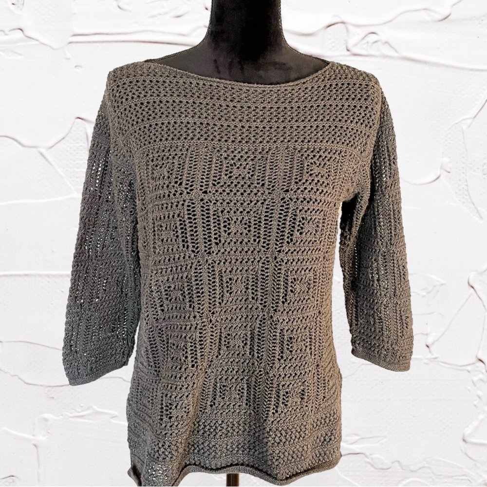 Women’s Knit Top